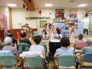 民趣会